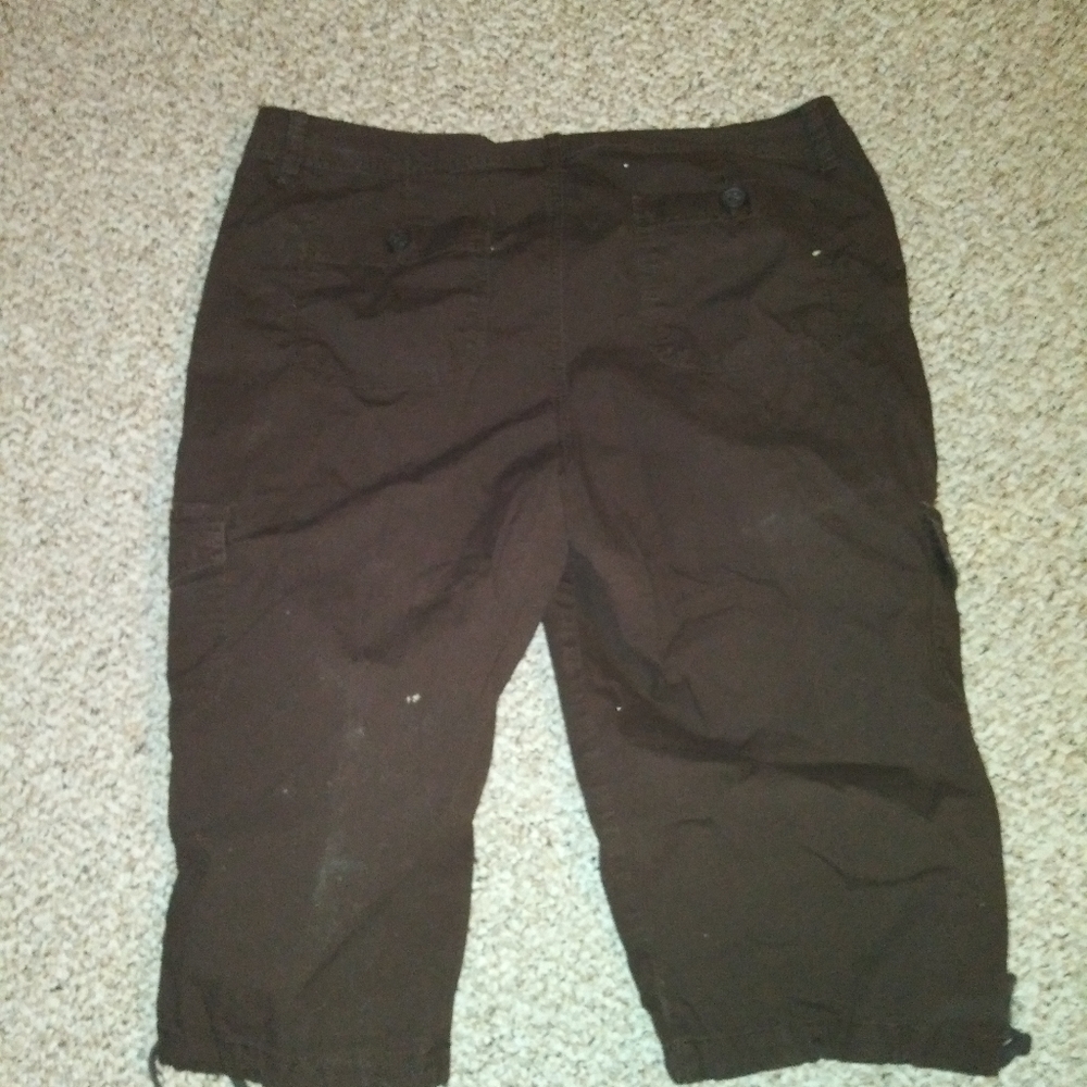 St. John's Bay Capris.